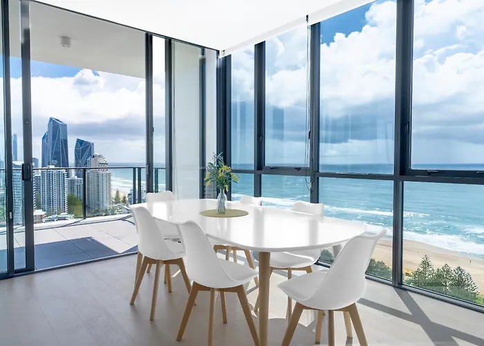 3Br- Luxury Penthouse Gold Coast