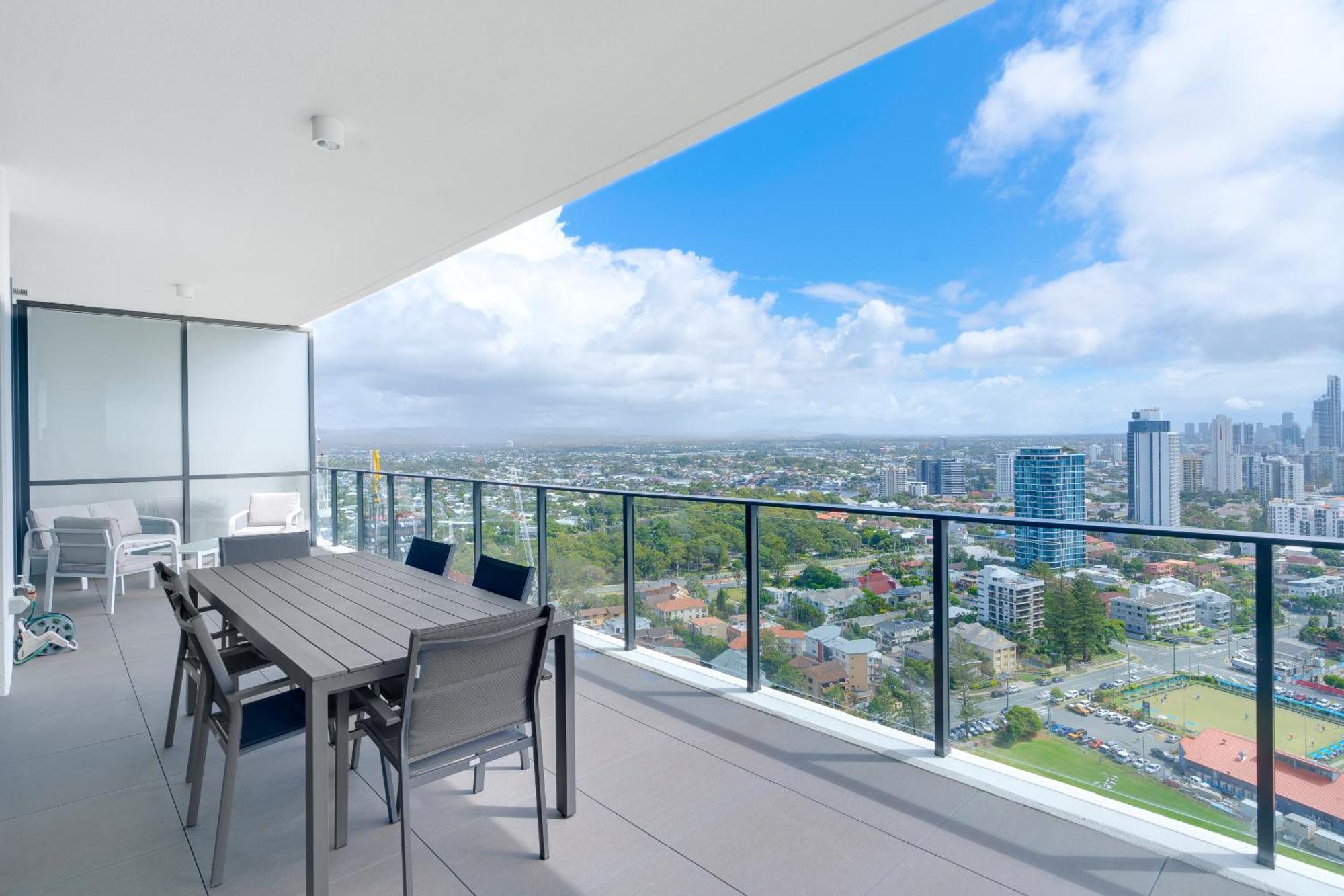3br- Luxury Penthouse Apartment Gold Coast